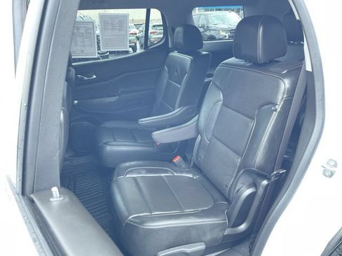 Certified 2023 GMC Acadia SLT FWD image 25