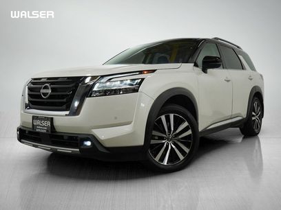 Used 2024 Nissan Pathfinder Platinum