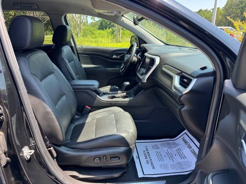 Used 2019 GMC Acadia SLT AWD/4WD image 16