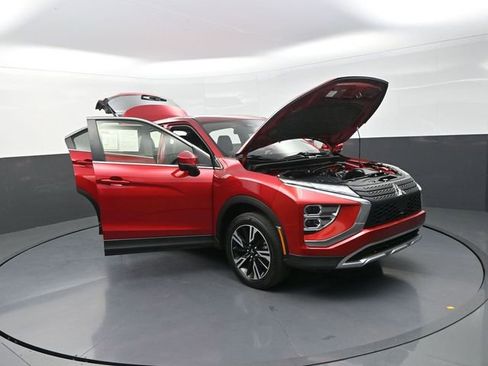 Used 2024 Mitsubishi Eclipse Cross AWD image 32