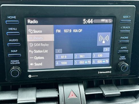 Used 2020 Toyota RAV4 LE image 15