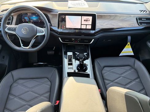 New 2026 Volkswagen Atlas SE image 13