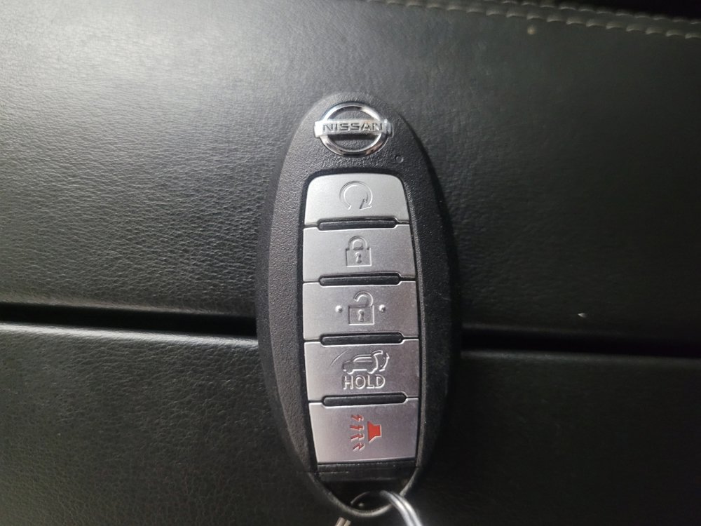 Used 2021 Nissan Rogue Platinum FWD image 32