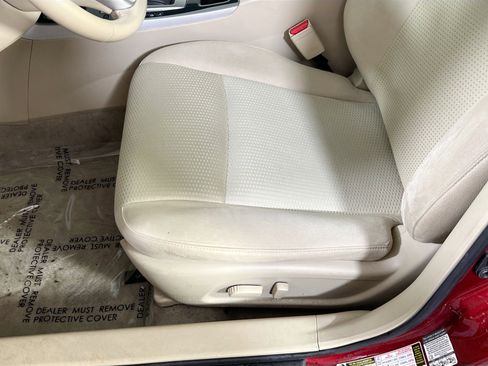 Used 2014 Nissan Altima 2.5 SV w/ Convenience Package image 18