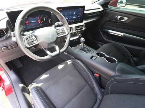Used 2024 Ford Mustang Coupe RWD image 6