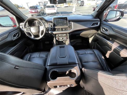 Used 2021 Chevrolet Tahoe RST w/ Luxury Package image 18