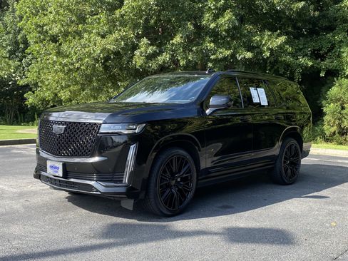Used 2023 Cadillac Escalade Premium Luxury w/ Touring Package AWD/4WD image 5
