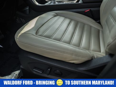 Certified 2024 Ford Edge SEL w/ Convenience Package image 39