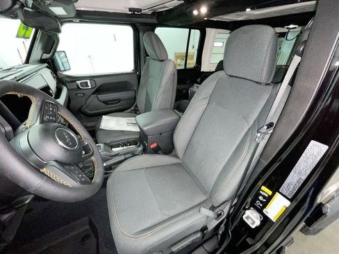 New 2025 Jeep Wrangler Unlimited Sport image 15