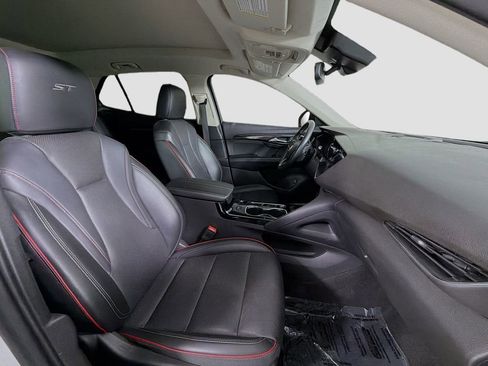 Used 2023 Buick Envision Essence w/ Sport Touring Package image 33