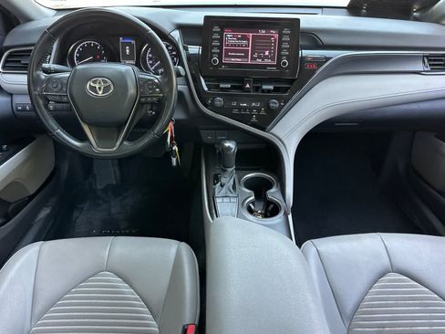 Used 2023 Toyota Camry SE FWD image 4