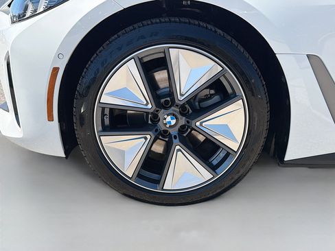 New 2026 BMW i4 eDrive40 w/ Parking Assistance Package RWD image 41