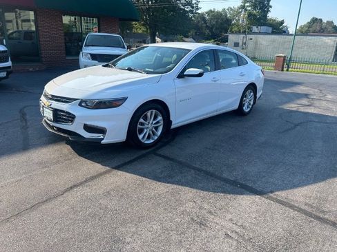 Used 2016 Chevrolet Malibu LT FWD image 1