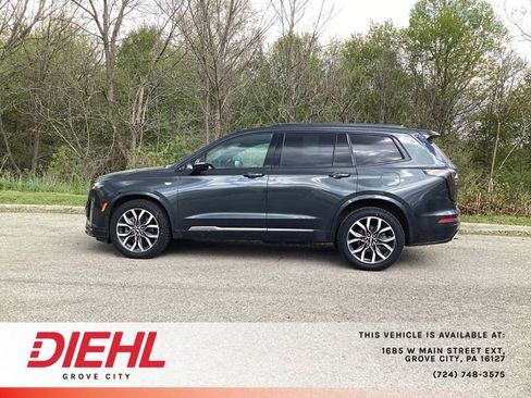 Used 2021 Cadillac XT6 Sport w/ LPO, Floor Liner Package AWD/4WD image 4