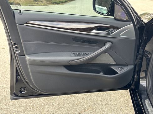 Used 2021 BMW 530i 530i w/ Premium Package image 22