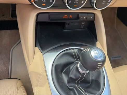 Used 2025 MAZDA MX-5 Miata RWD image 8