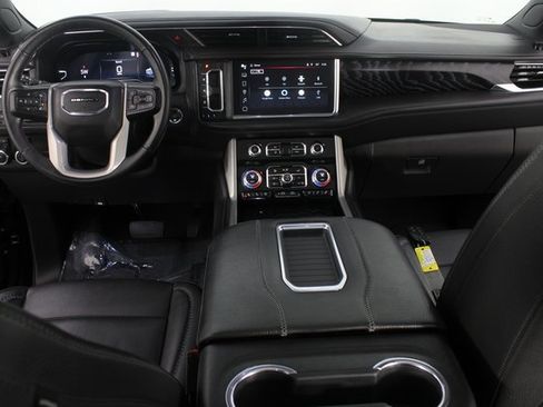 Used 2023 GMC Yukon Denali image 12