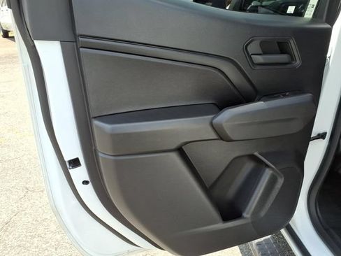 Used 2023 Chevrolet Colorado W/T AWD/4WD image 16