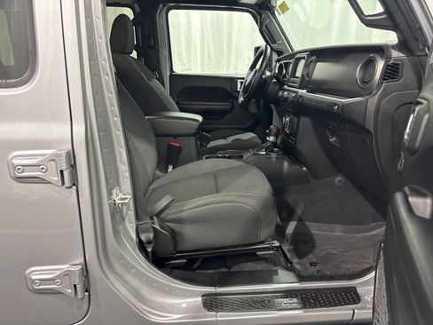Used 2021 Jeep Wrangler Unlimited Sport image 13