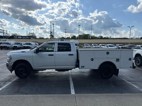 Used 2024 RAM 3500 Tradesman w/ Chrome Appearance Group AWD/4WD image 5