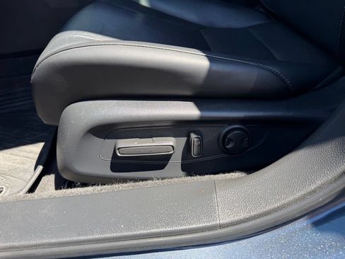 Used 2023 Honda Accord Touring image 13