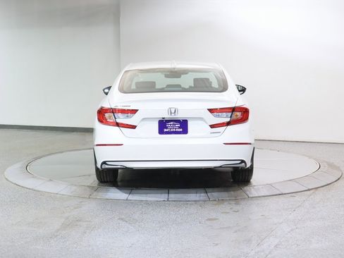 Used 2018 Honda Accord EX-L image 8