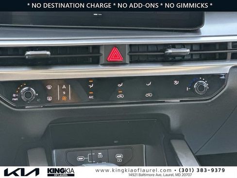Used 2026 Kia Sorento LX FWD image 5