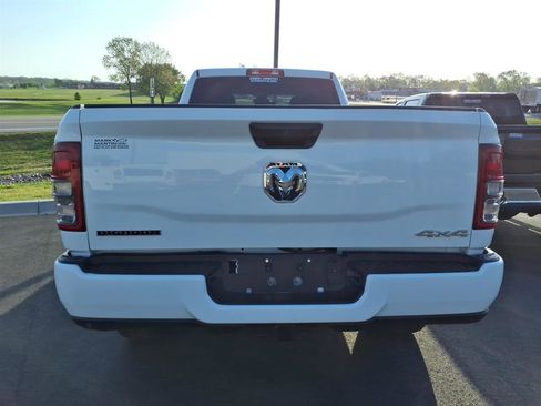 Used 2024 RAM 3500 Big Horn w/ Night Edition AWD/4WD image 4