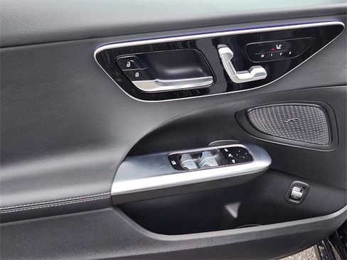 New 2025 Mercedes-Benz C 300 4MATIC Sedan image 10