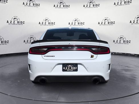 Used 2019 Dodge Charger Scat Pack w/ Navigation & Travel Group image 5