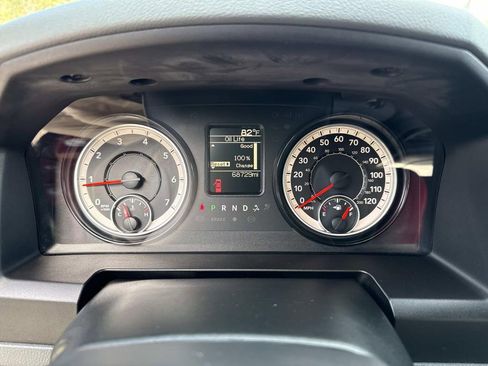 Used 2018 RAM 1500 Express image 35