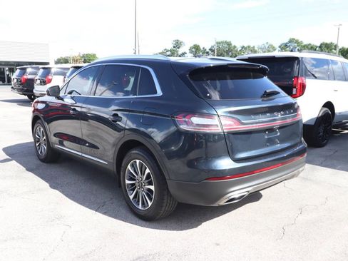 Used 2022 Lincoln Nautilus FWD w/ Premium Package image 5