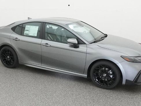 New 2026 Toyota Camry SE image 12