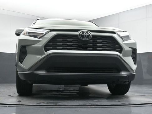 Used 2022 Toyota RAV4 XLE w/ Convenience Package AWD/4WD image 19
