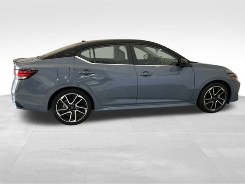 Certified 2024 Nissan Sentra SR w/ SR Premium Package image 13
