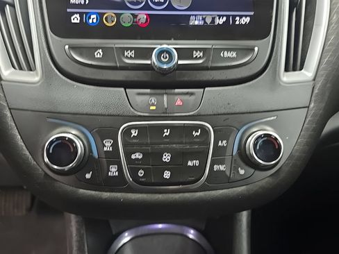 Used 2024 Chevrolet Malibu LT FWD image 24