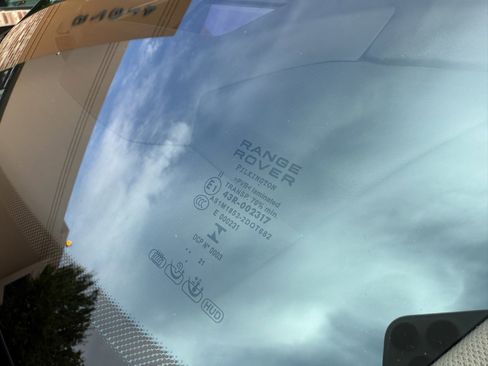 Used 2016 Land Rover Range Rover Long Wheelbase Supercharged image 25