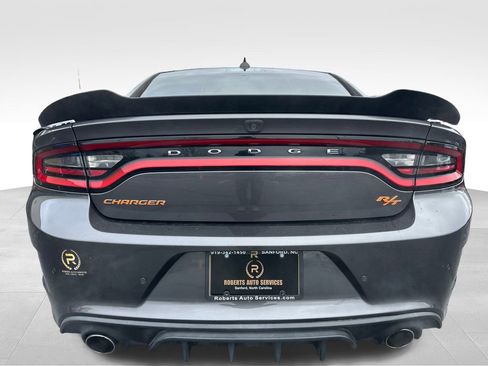 Used 2018 Dodge Charger R/T w/ Navigation & Travel Group image 4