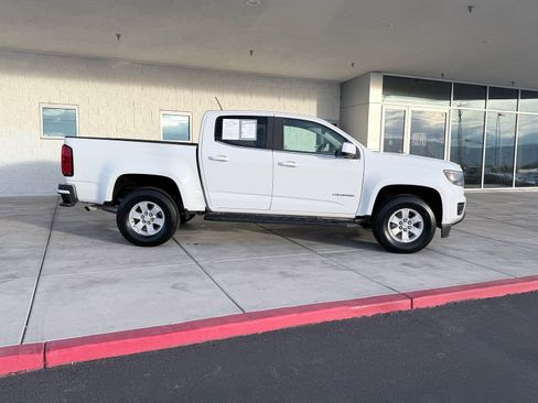 Used 2019 Chevrolet Colorado W/T image 2