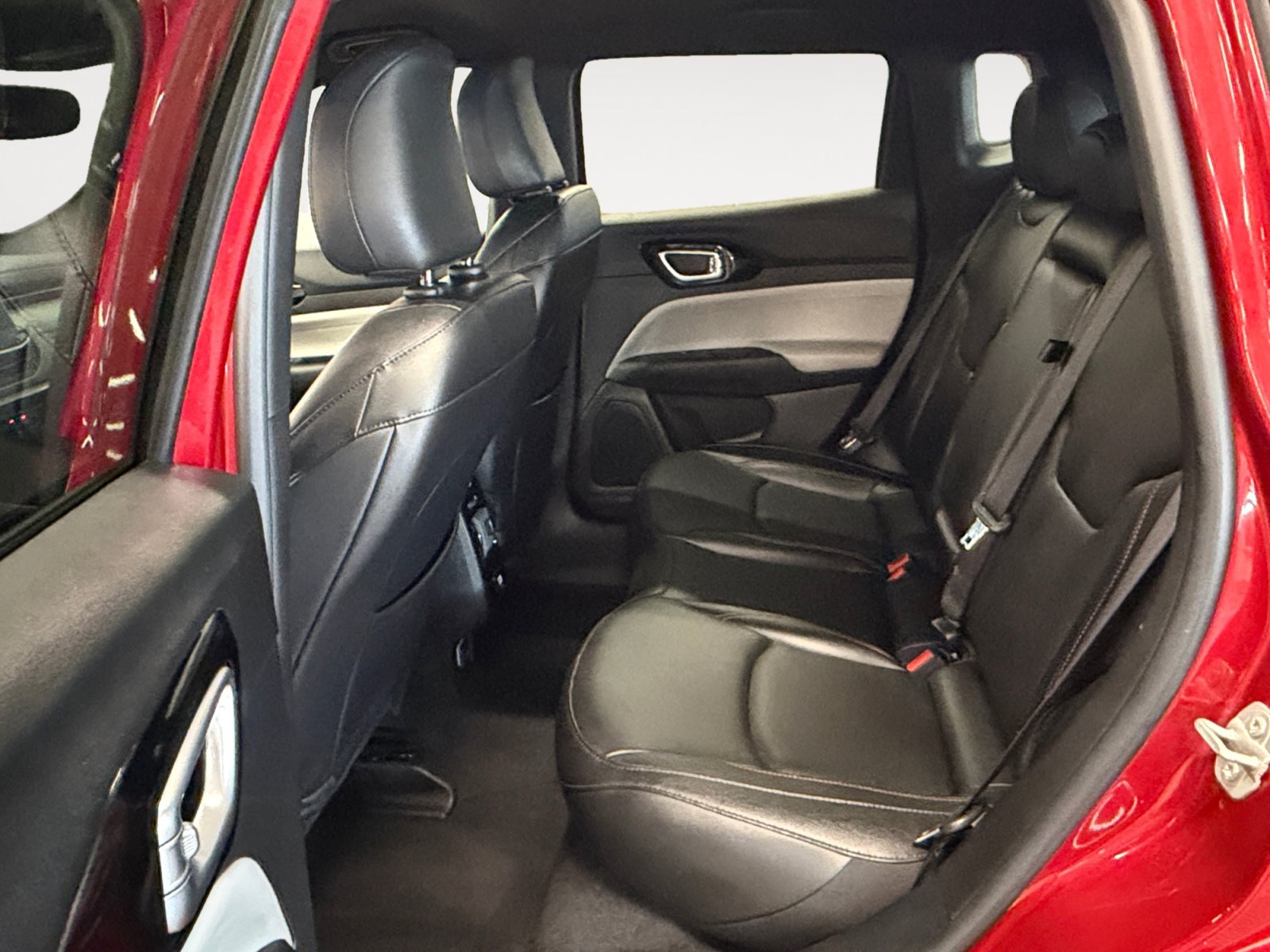 Used 2024 Jeep Compass Limited AWD/4WD image 20