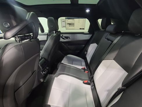 New 2026 Land Rover Range Rover Velar Dynamic SE AWD/4WD image 6