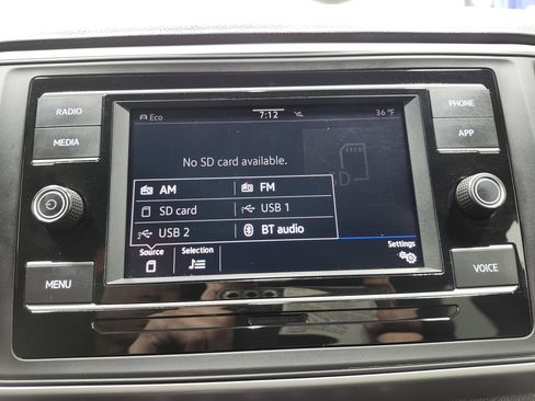 Used 2022 Volkswagen Atlas Cross Sport SE AWD/4WD image 4