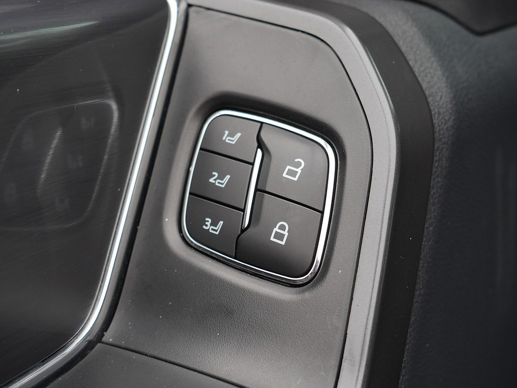 Used 2024 Ford F150 Lariat AWD/4WD image 28