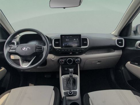 Used 2024 Hyundai Venue SEL FWD image 34