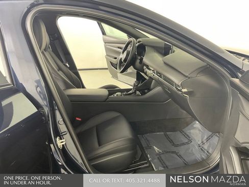 Used 2025 MAZDA MAZDA3 s FWD image 15