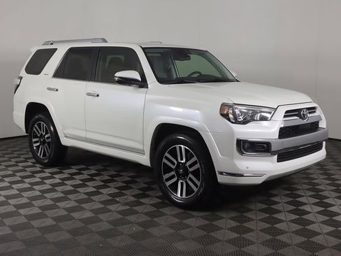 Used 2020 Toyota 4Runner Limited image 2