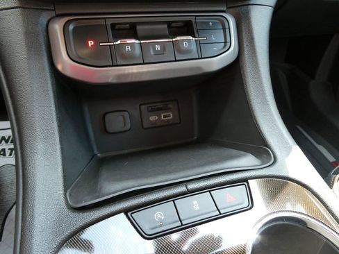 Used 2023 GMC Acadia AT4 w/ Technology Package AWD/4WD image 33