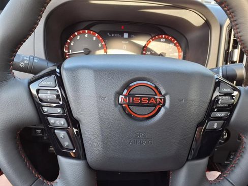 Certified 2025 Nissan Frontier PRO-4X w/ Pro Premium Package AWD/4WD image 12