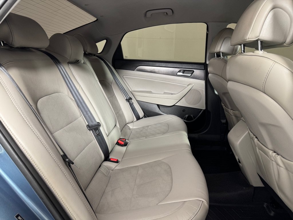 Used 2015 Hyundai Sonata Sport w/ Option Group 03 FWD image 22