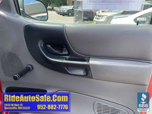 Used 2000 Ford Ranger XL AWD/4WD image 13